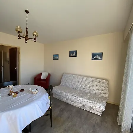 - Parking - Balcon - Arago Lejlighed