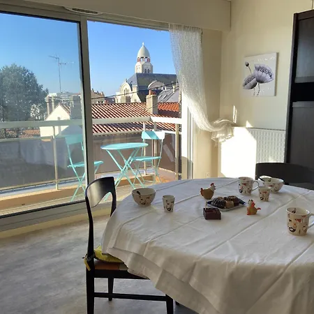 Le Nouch - 1 Etoile Parking Les Sables-dʼOlonne