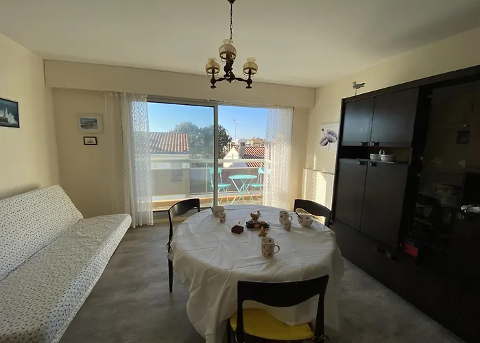 Le Nouch - 1 Etoile Parking * Les Sables-dʼOlonne